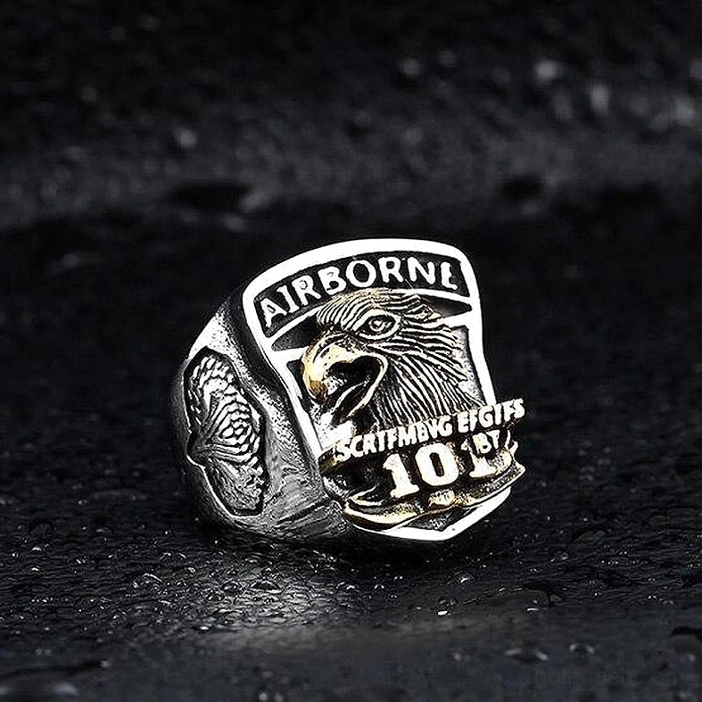 Airborne 101st Military Eagle Ring - Three-Quarter Front View Displaying Engraved AIRBORNE and 101st Text