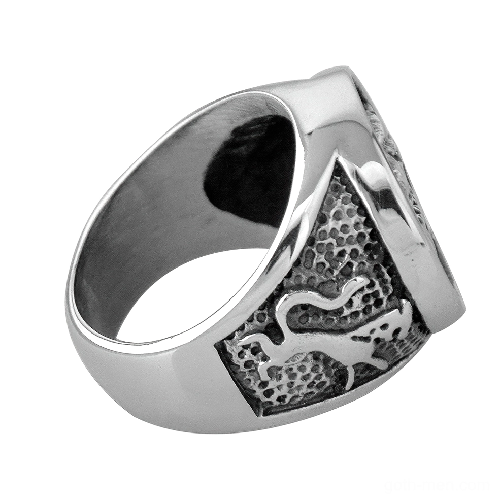 Gothic stainless steel band ring engraved lion pattern inner side detail vintage jewelry