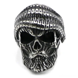Bearded skull ring front view – 925 sterling silver gothic jewelry with carved facial hair detail