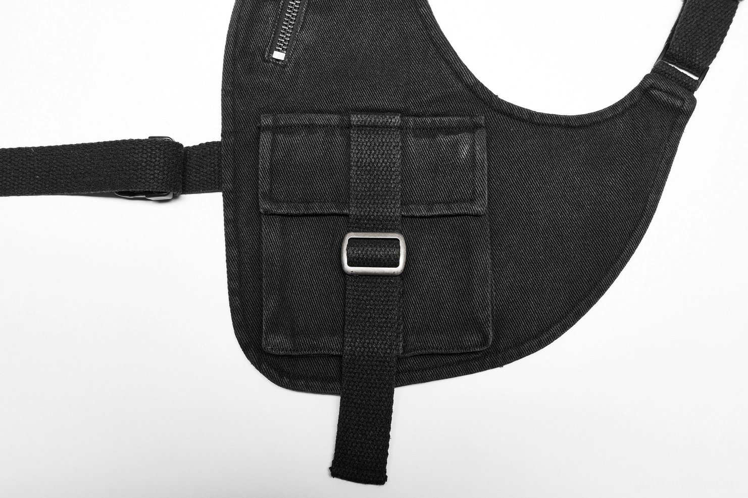 Detachable harness pouch separated view, demonstrates removable bag functionality