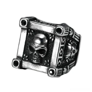 Antique silver biker skull ring right-side perspective highlighting sculptural relief engravings and metal details