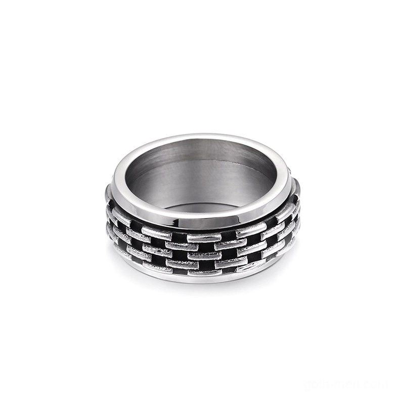 Overhead front view of 925 sterling silver gothic chain link ring with aged dark patina and polished silver highlights