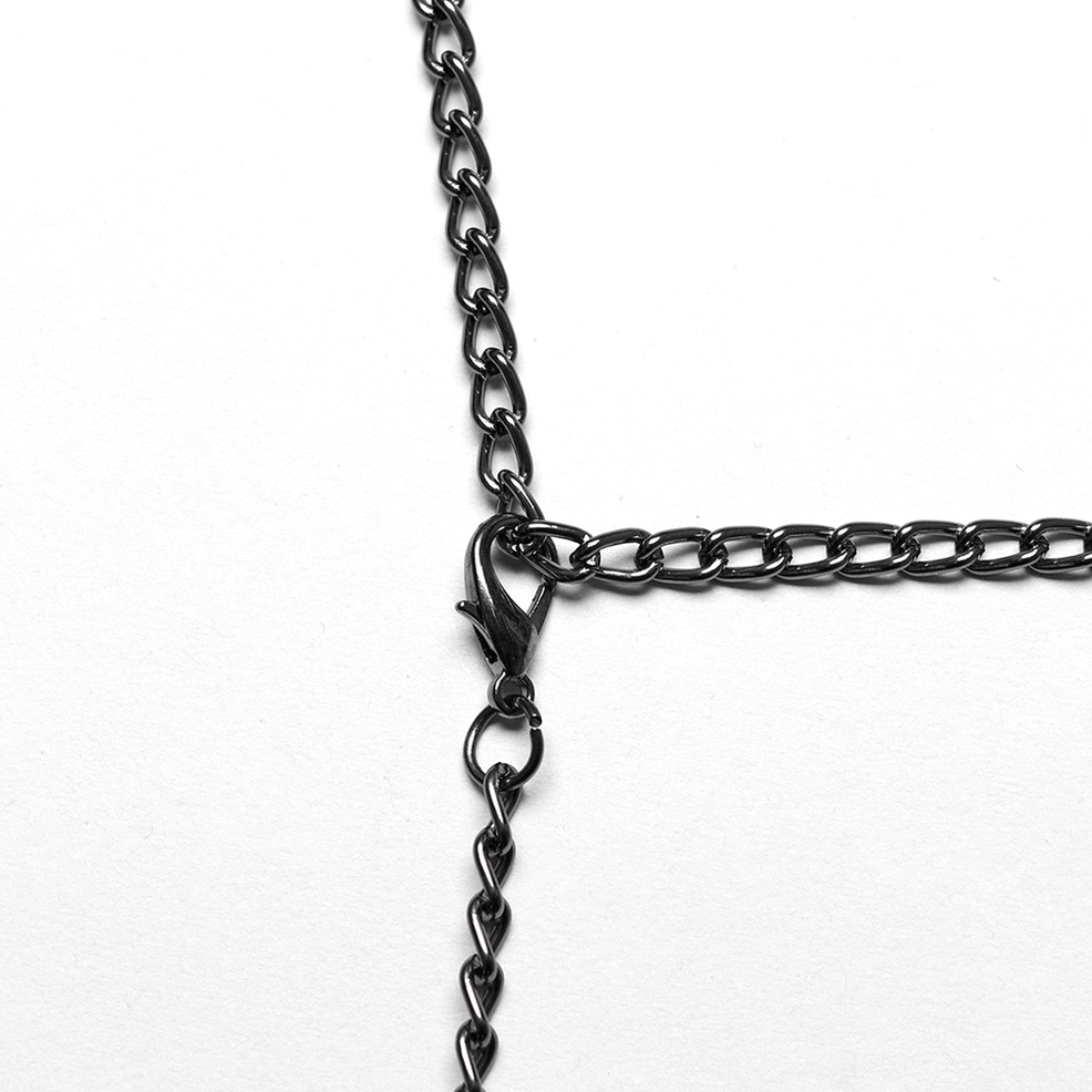Metal chain junction accessory with T-shaped connecting joint and dark silver curb chain links