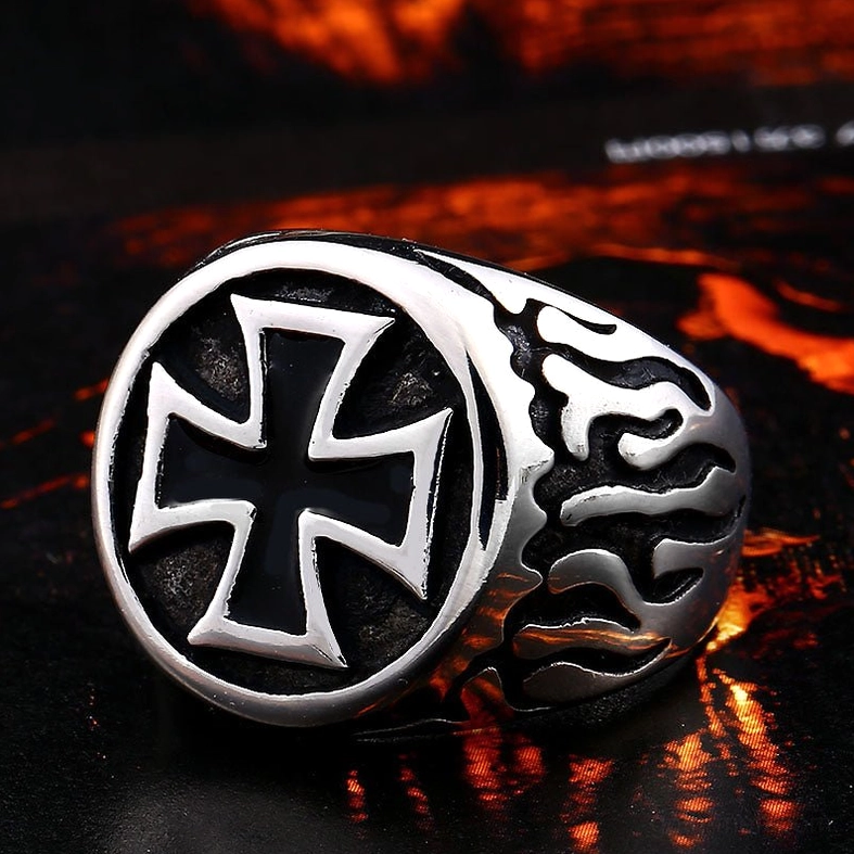 Infernal Cross Flame Ring – Gothic Biker Style Stainless Steel Jewelry with Vintage Dark Aesthetic Three-Quarter Angle