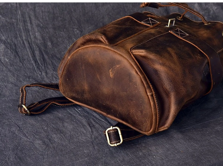 Computer interlayer protective compartment inside genuine leather gothic backpack for electronics