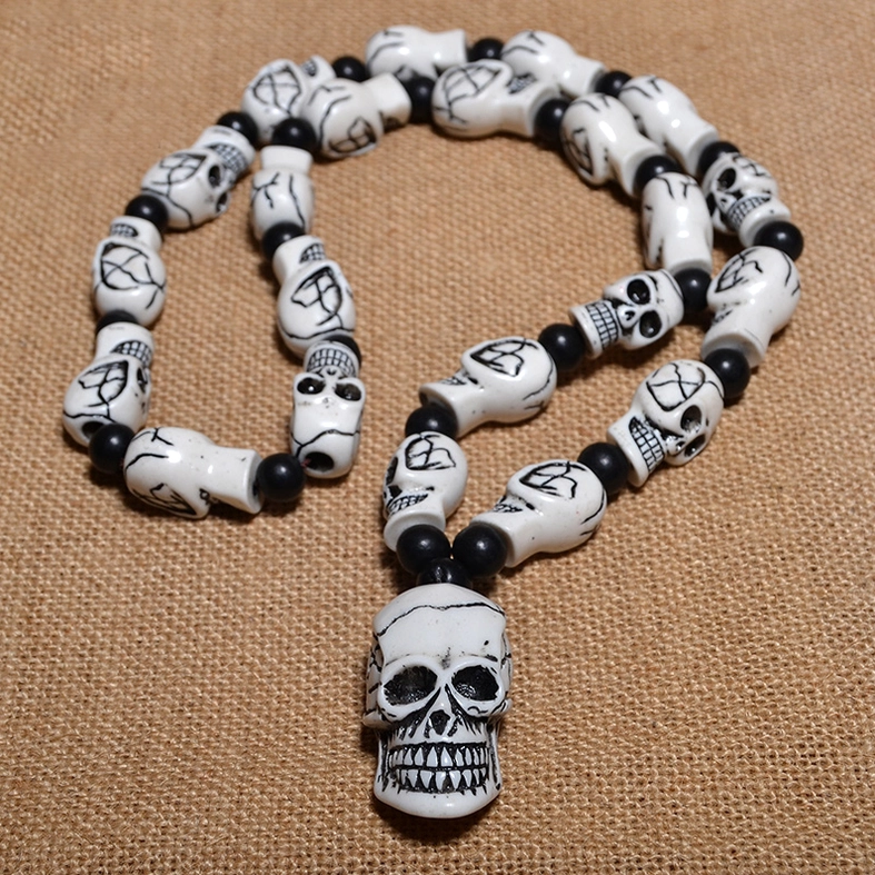 Skull bead gothic necklace strand section spacer bead arrangement