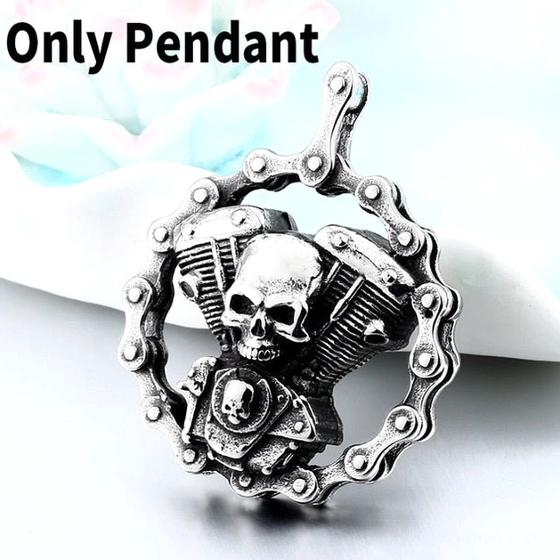 Keel chain skull motorcycle engine gothic pendant close-up detail