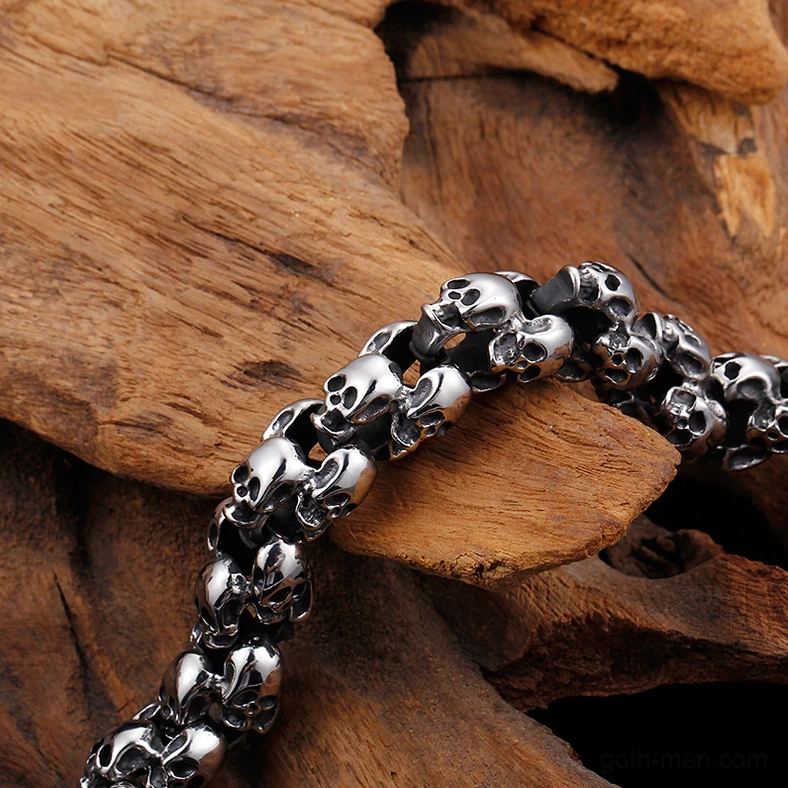 Gothic skull link bracelet texture detail showing brushed finish and metal craftsmanship