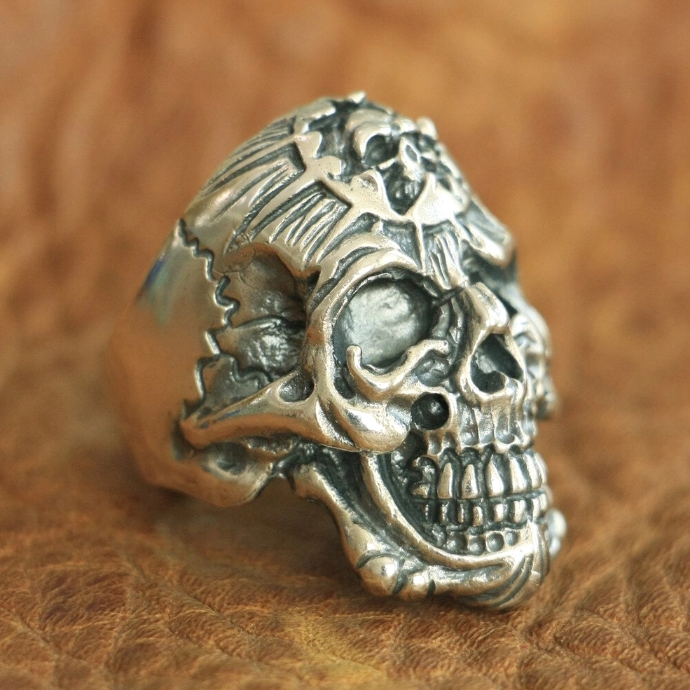 925 sterling silver skull ring three-quarter side view with detailed cranial carving