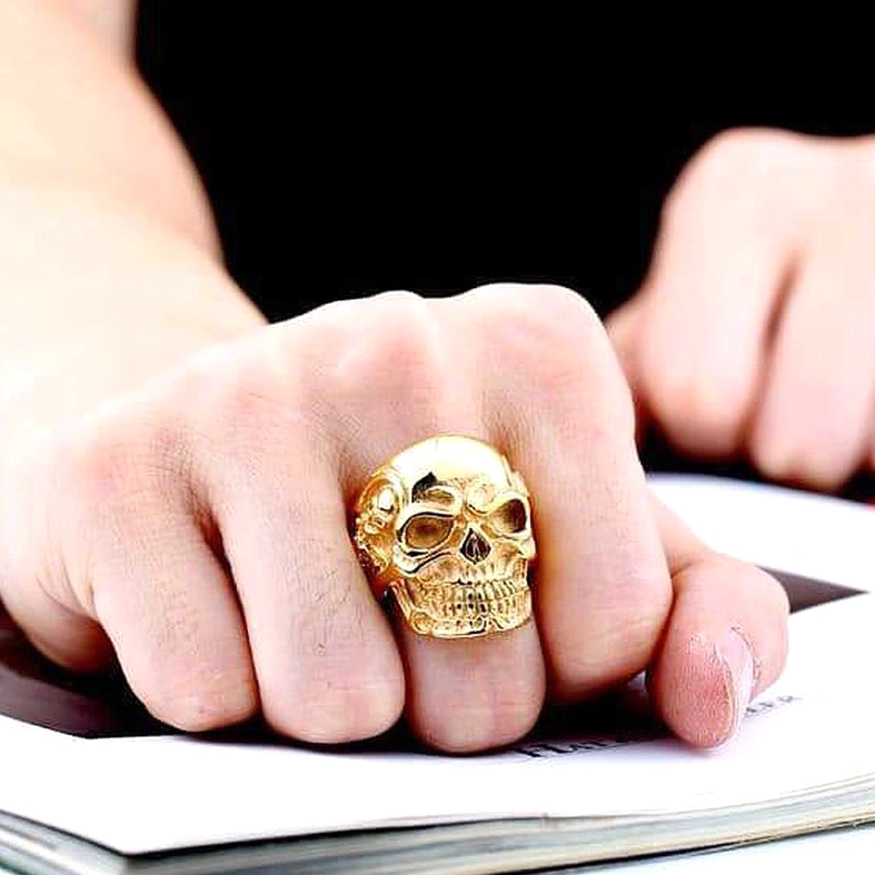 Triple skull gothic ring macro close-up of skull detail work and finish