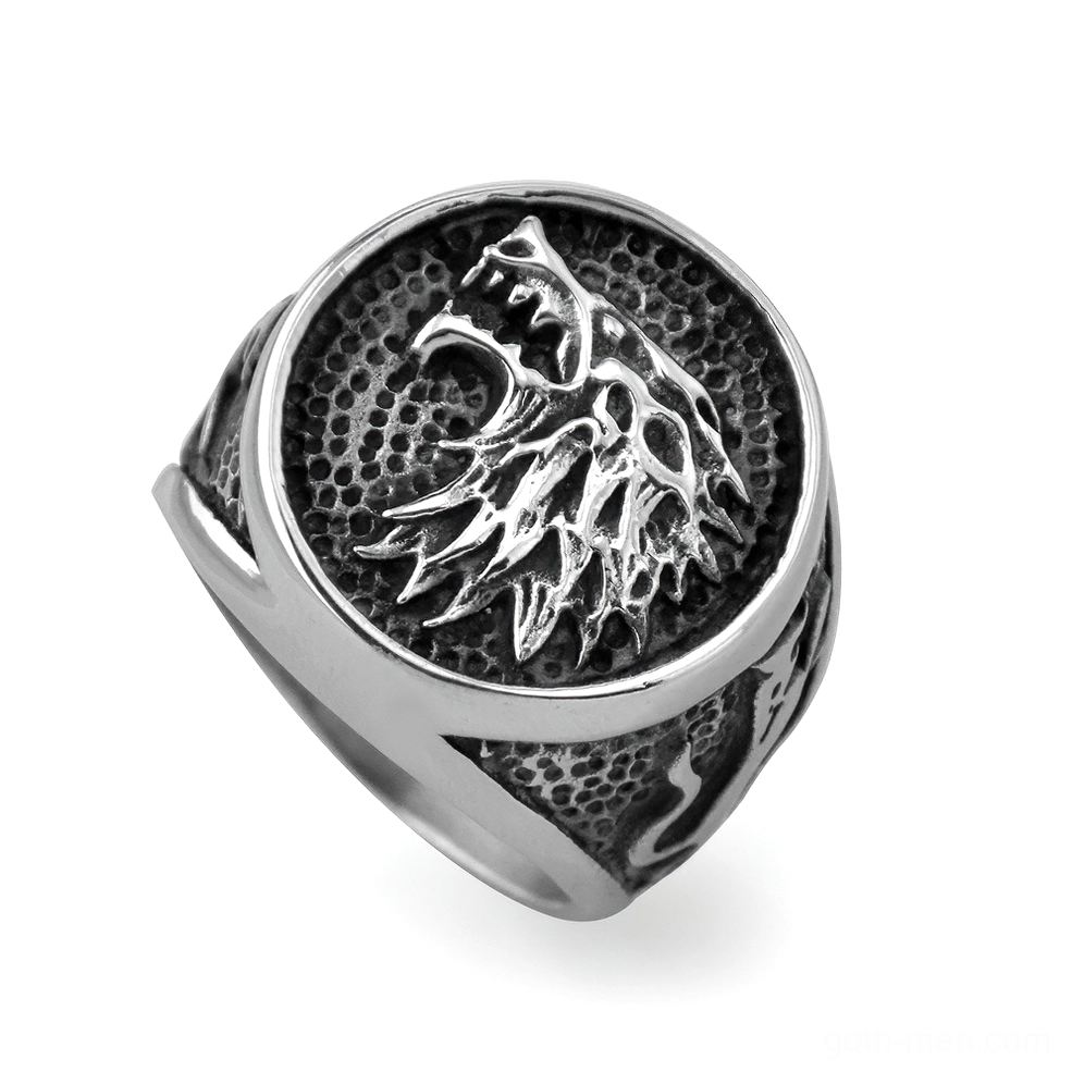 Viking wolf head signet ring stainless steel hammered texture front view gothic jewelry